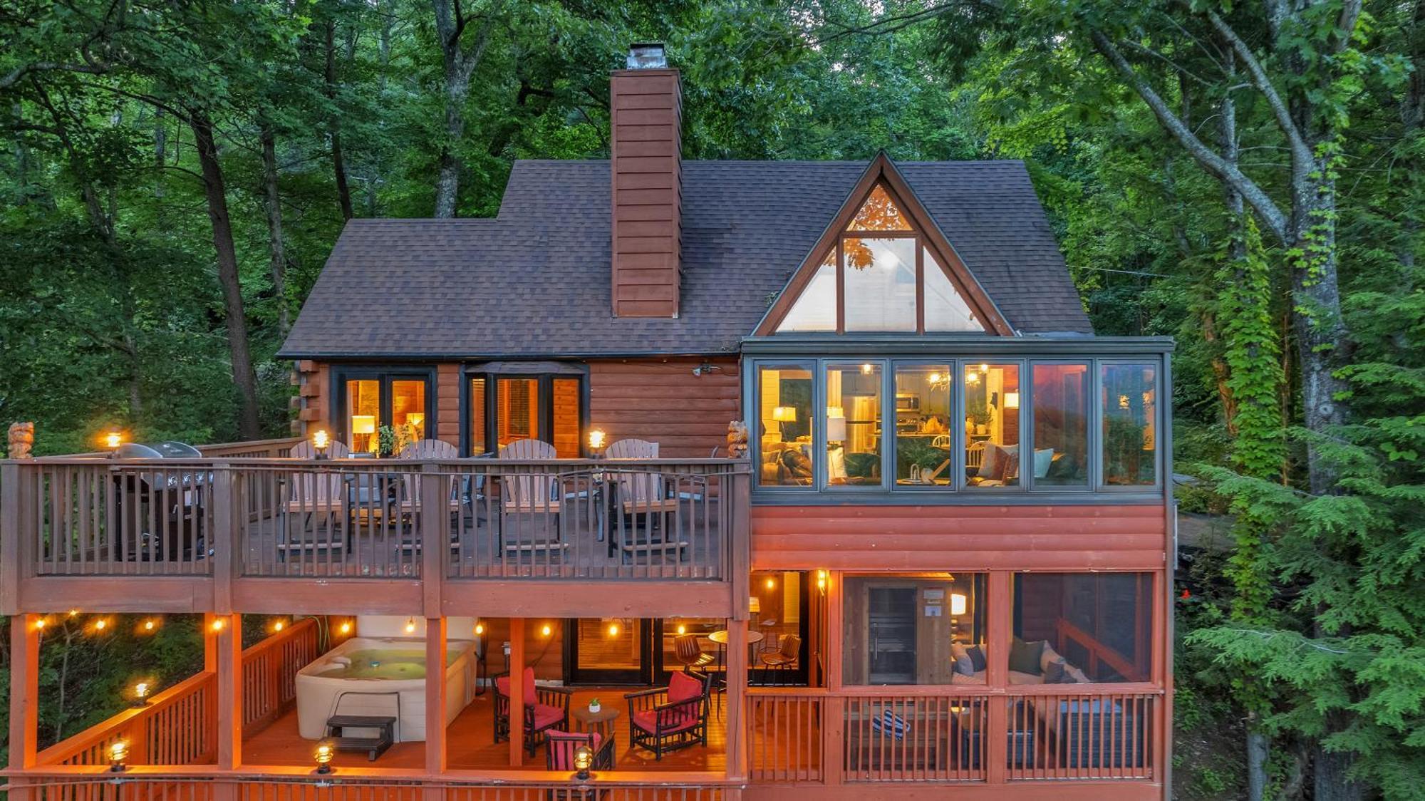 Family Chalet With Sauna, Hottub, Heavenly Views! Mins To Downtown! Gatlinburg Zewnętrze zdjęcie